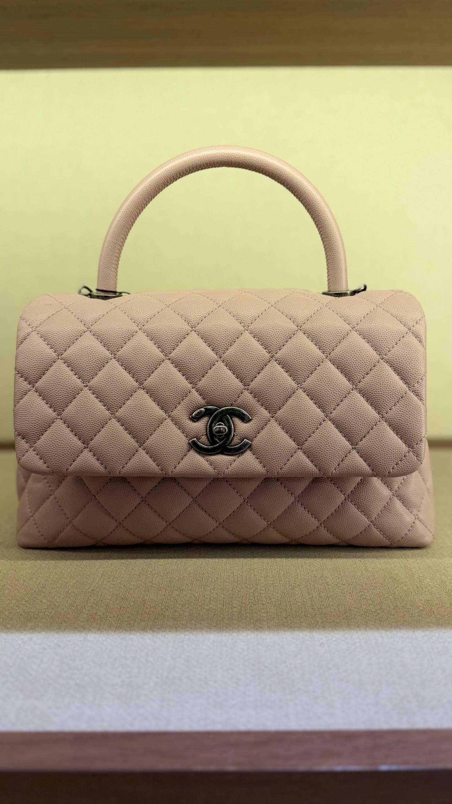 Chanel Chanel coco handle pink
